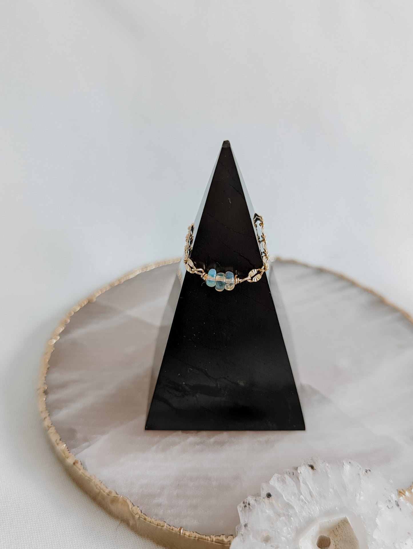 TRIPLE OPAL CHAIN RING
