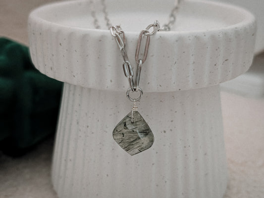 Prehnite Mismatch Chain Necklace