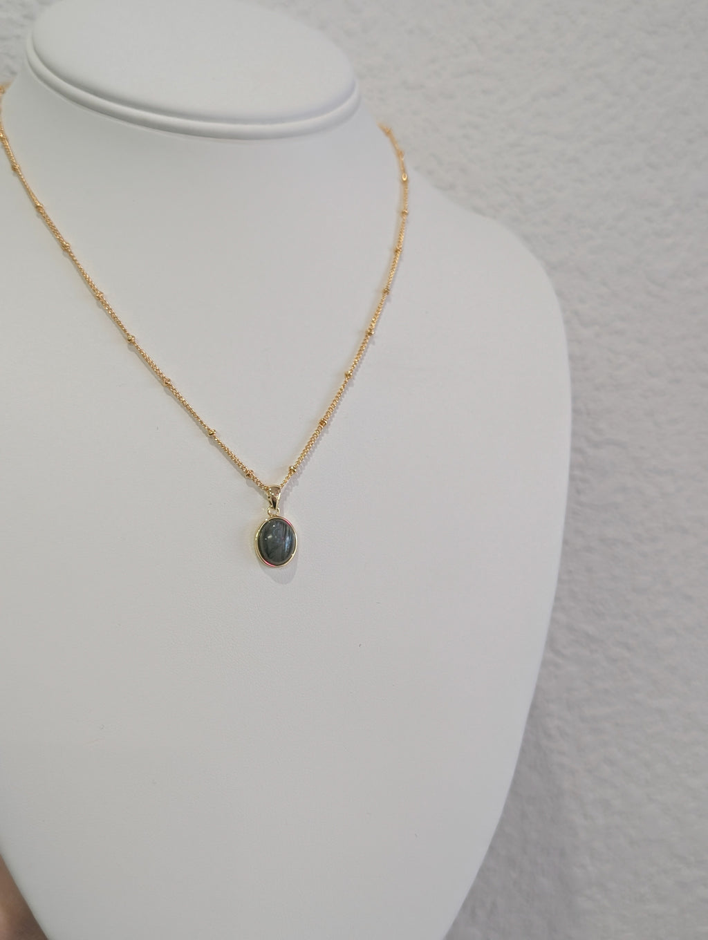 Gemstone Pendant Necklace - Moonstone, Labradorite, or Aquamarine