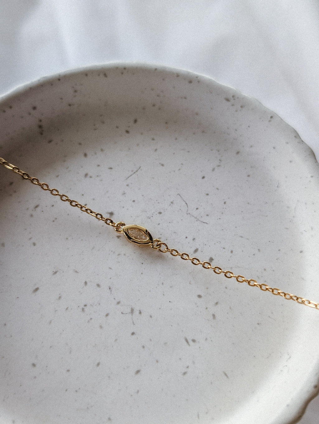 Marquise - dainty bracelet